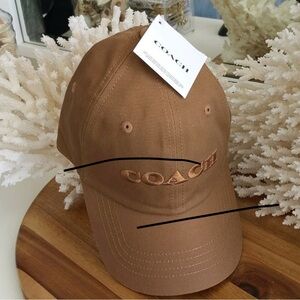 COACH Logo Embroidered BASEBALL  Cap/HAT LIGHT SADDLE NWT retail: $75